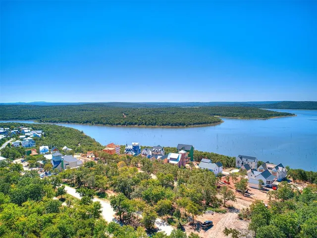 Photo 7 — 129 Lower Greenway, Carlton Landing, OK 74432
