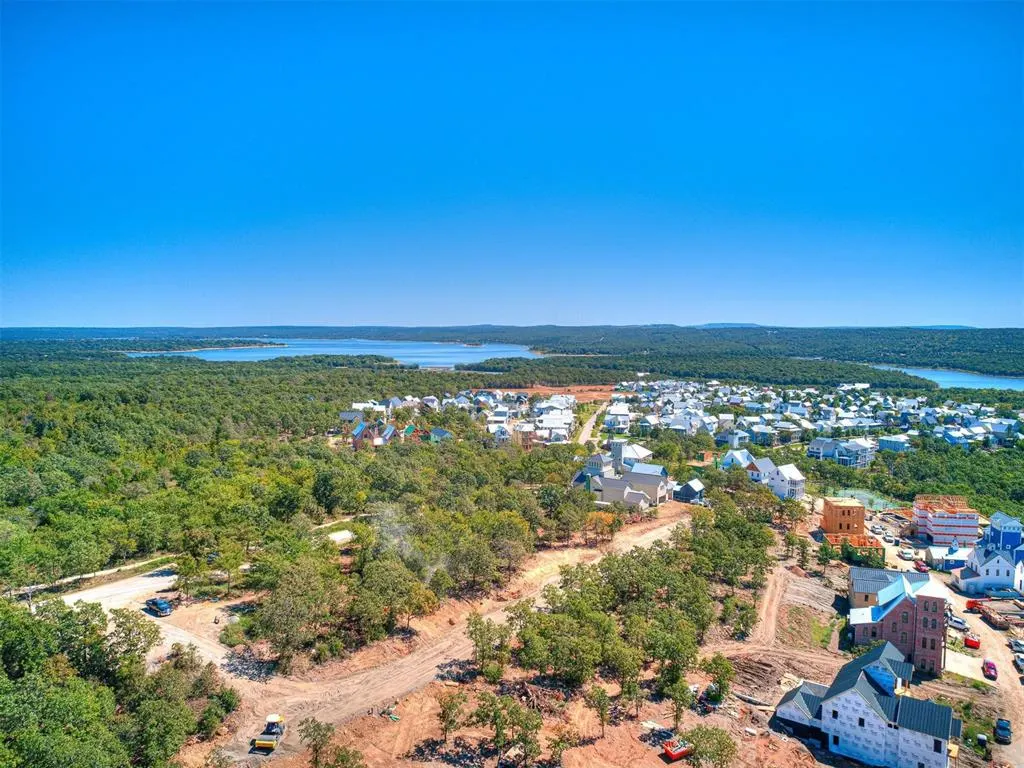 Photo 10 — 129 Lower Greenway, Carlton Landing, OK 74432