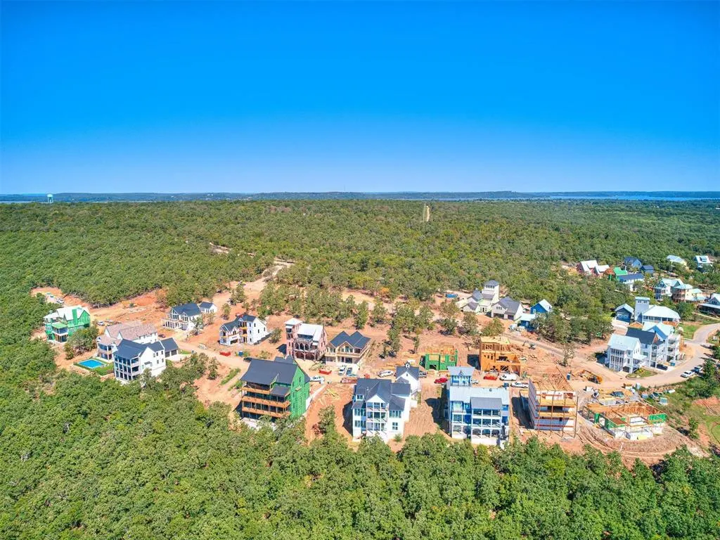 Photo 19 — 129 Lower Greenway, Carlton Landing, OK 74432