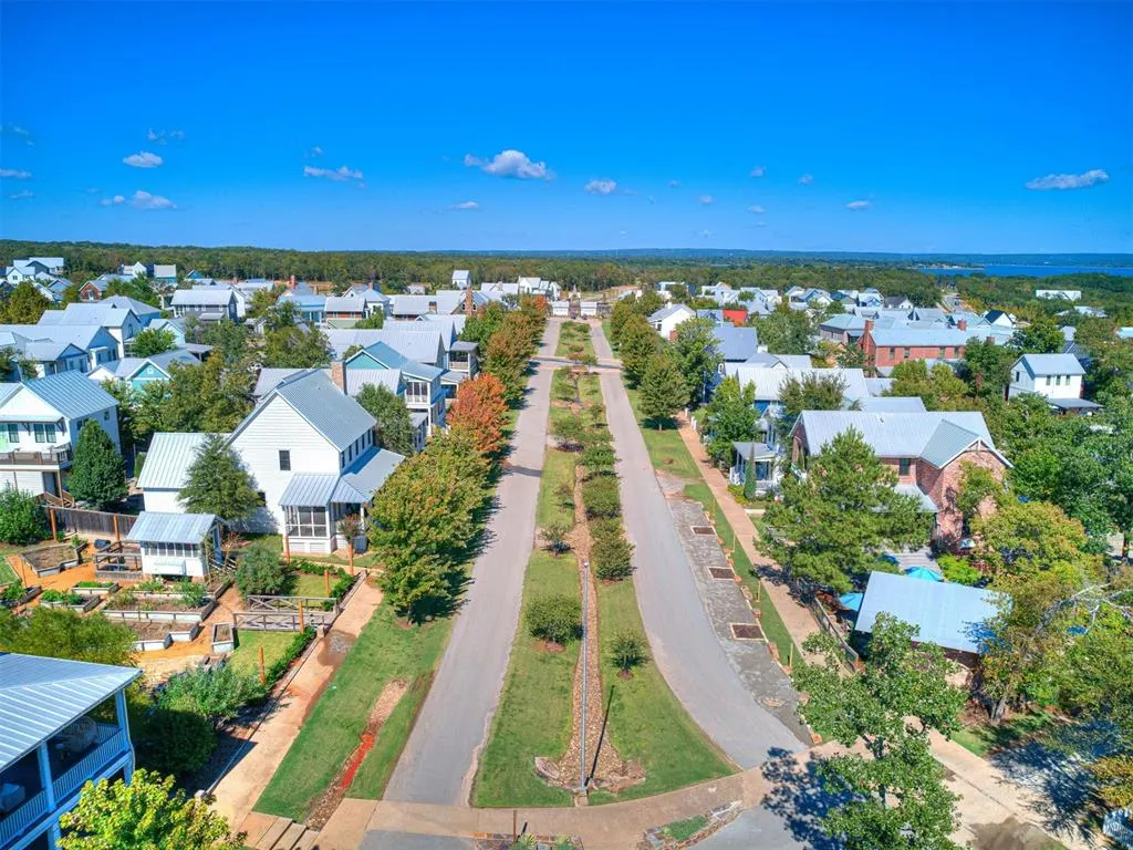 Photo 32 — 129 Lower Greenway, Carlton Landing, OK 74432
