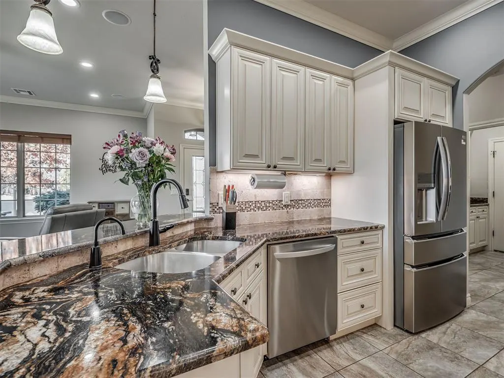 Photo 15 — 13028 Jasmine Lane, Oklahoma City, OK 73142