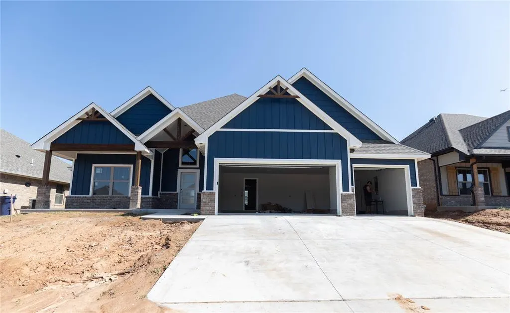 Photo 2 — 9217 NW 86th Street, Yukon, OK 73099