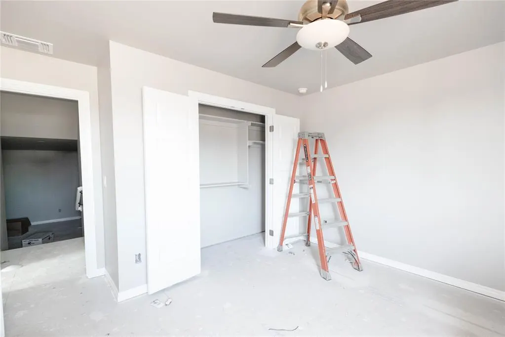 Photo 17 — 9217 NW 86th Street, Yukon, OK 73099