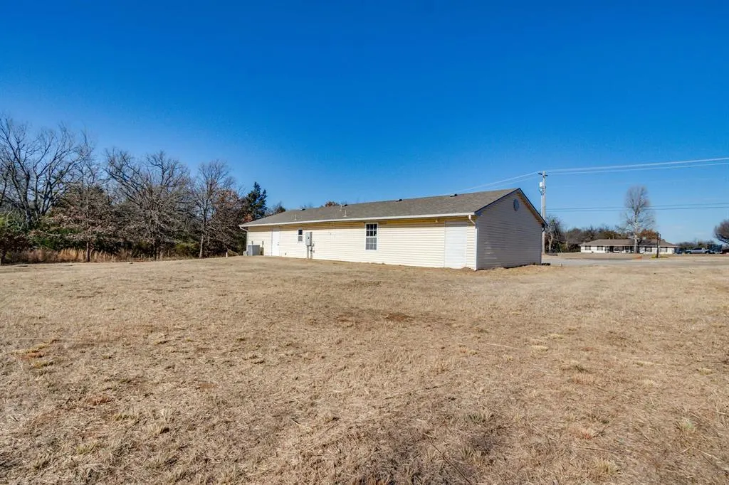 Photo 31 — 16758 NE 23rd Street, Choctaw, OK 73020