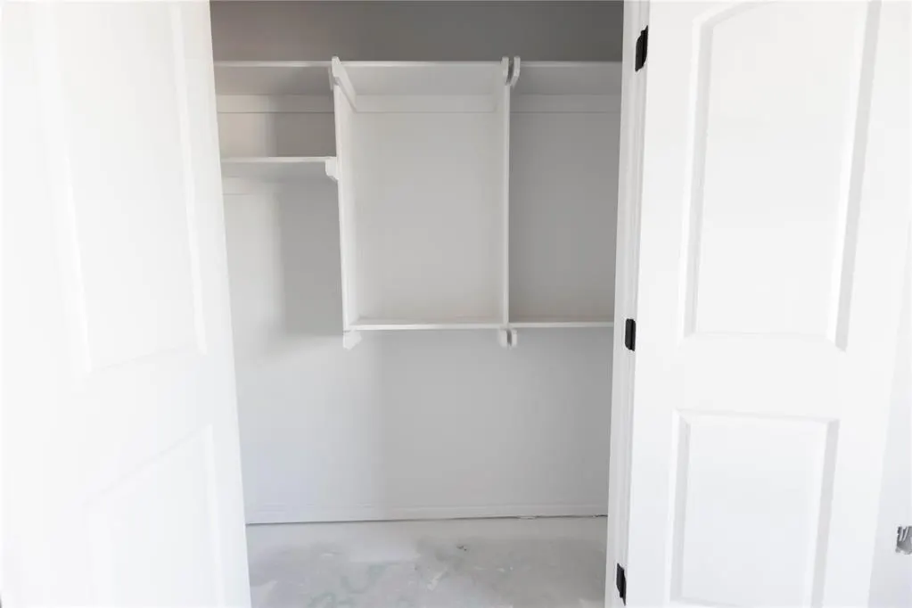 Photo 14 — 8712 Poppey Place, Yukon, OK 73099
