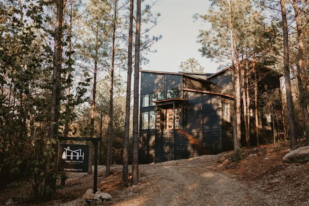 Photo 2 — 2 Timber Passage Trail, Broken Bow, OK 74728