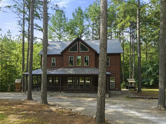 Photo 2 — 14 Lonely Oaks Trail, Broken Bow, OK 74728