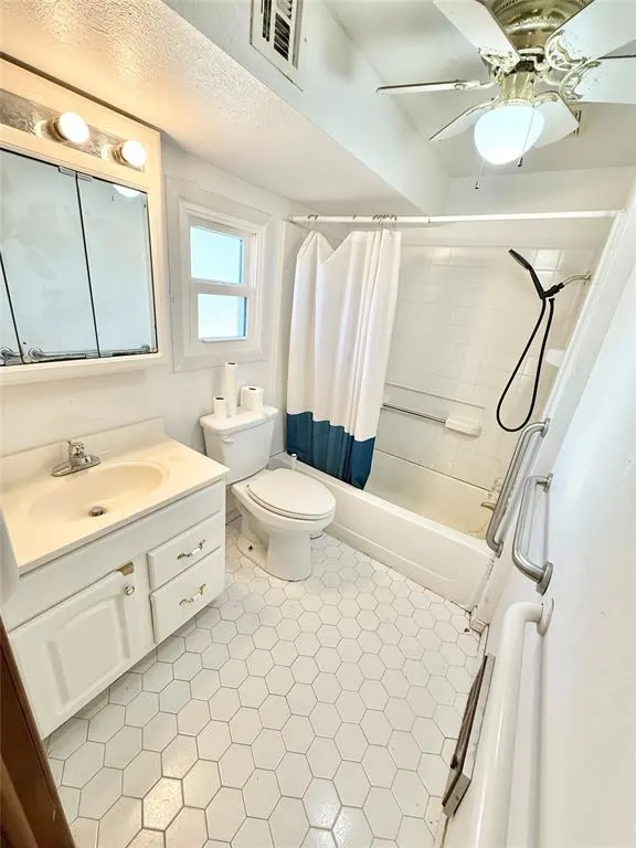Photo 15 — 1504 N Hudson Street, Altus, OK 73521
