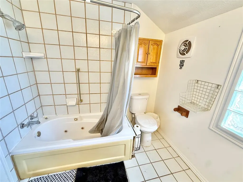 Photo 20 — 1504 N Hudson Street, Altus, OK 73521