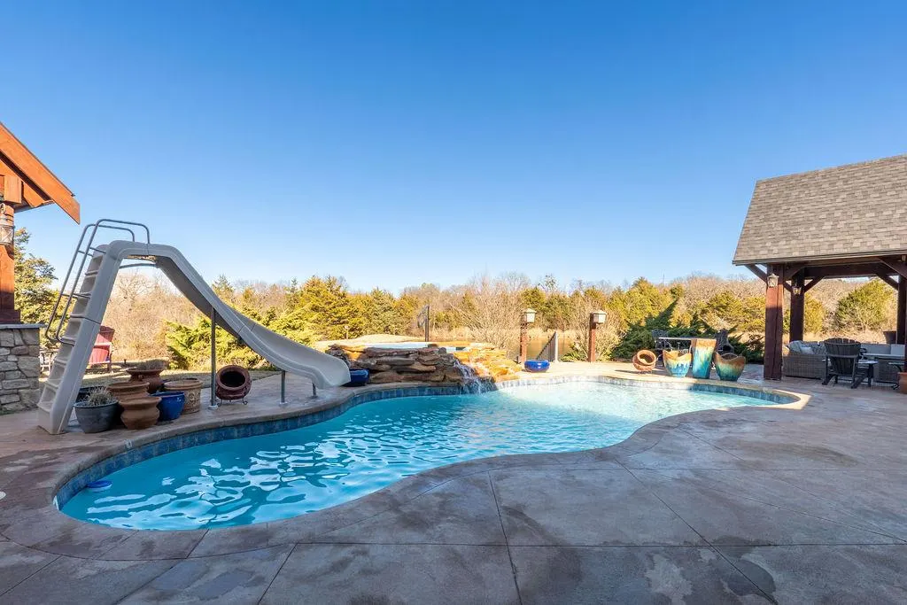 Photo 6 — 2205 Copper Creek Lane, Shawnee, OK 74804