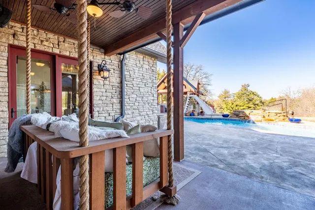 Photo 8 — 2205 Copper Creek Lane, Shawnee, OK 74804