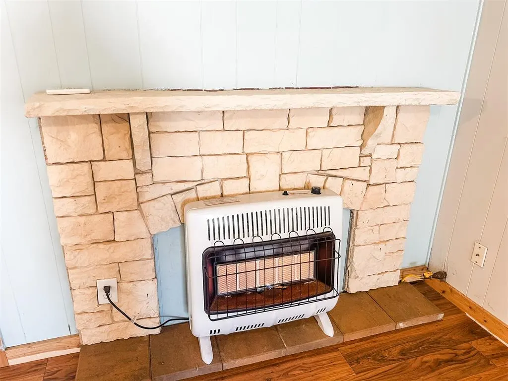 Photo 3 — 319 W Main Street, Fort Cobb, OK 73038