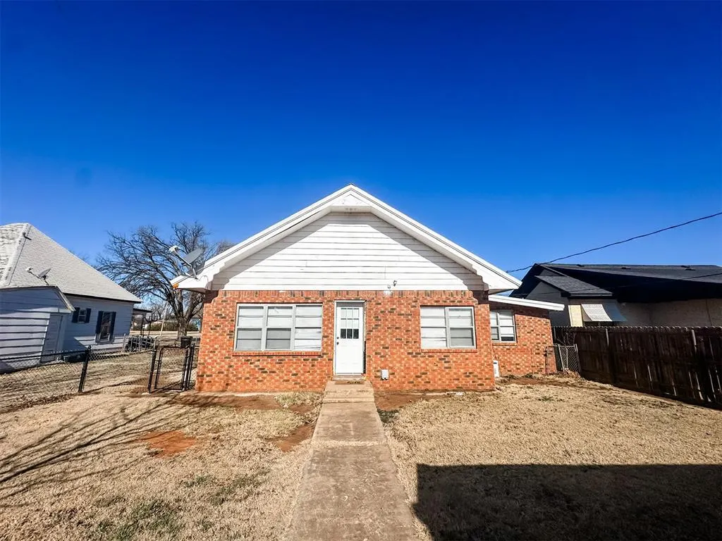 Photo 21 — 319 W Main Street, Fort Cobb, OK 73038