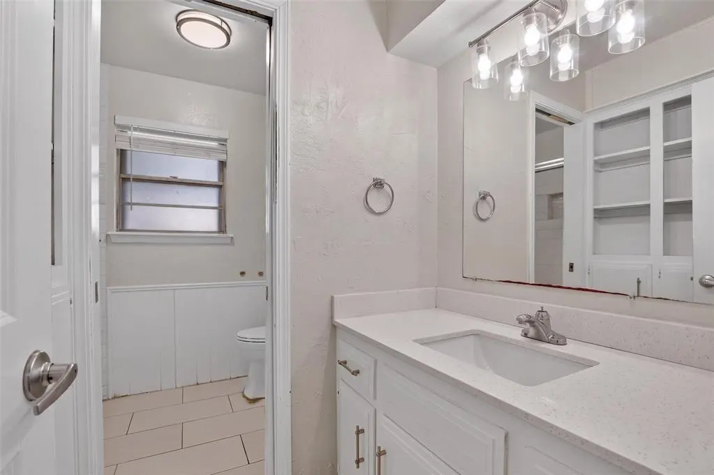 Photo 18 — 1015 Crown Drive, Edmond, OK 73034