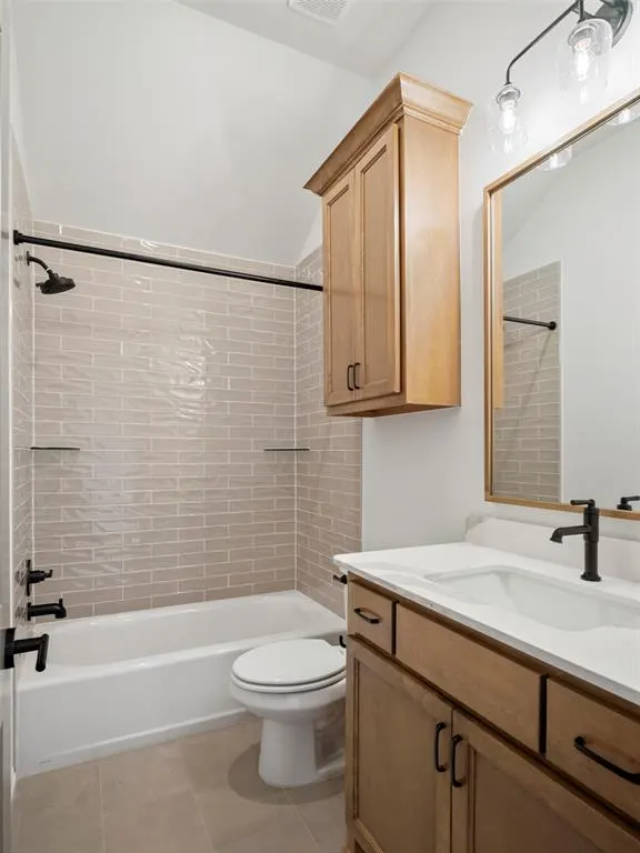Photo 8 — 7921 NW 163rd Street, Oklahoma City, OK 73013