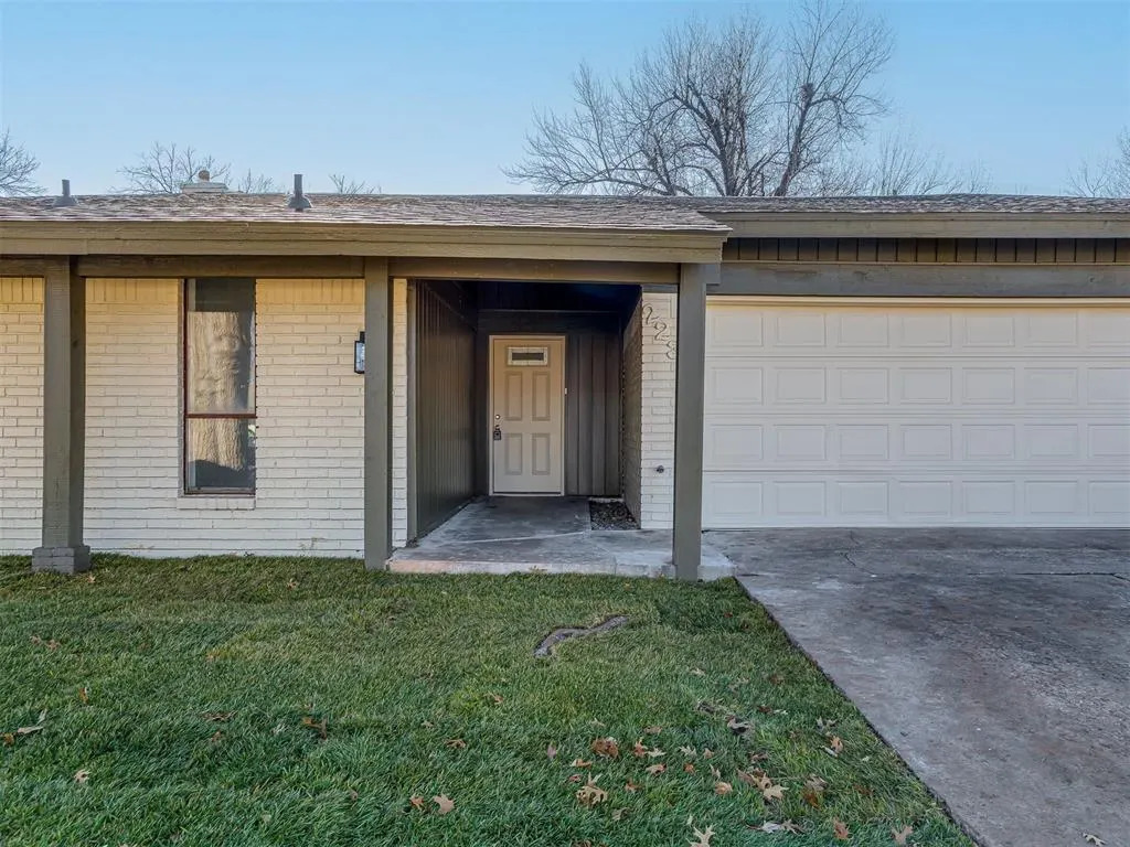 Photo 3 — 2232 NW 113th Street, Oklahoma City, OK 73120