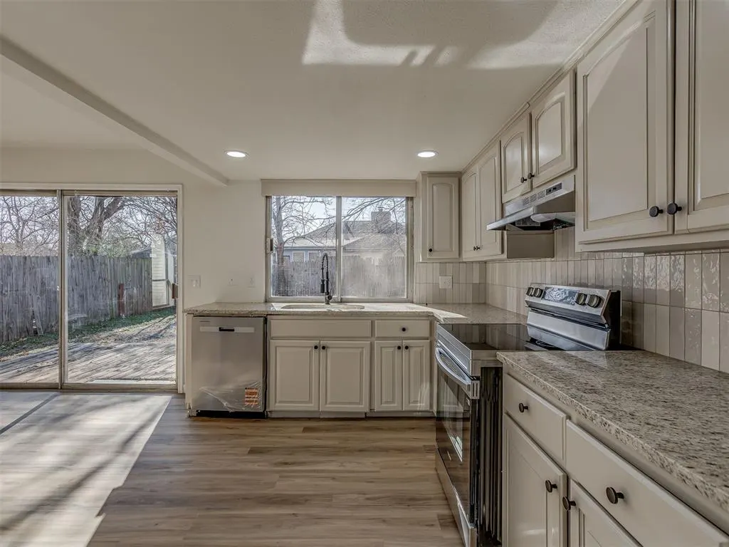 Photo 14 — 2232 NW 113th Street, Oklahoma City, OK 73120