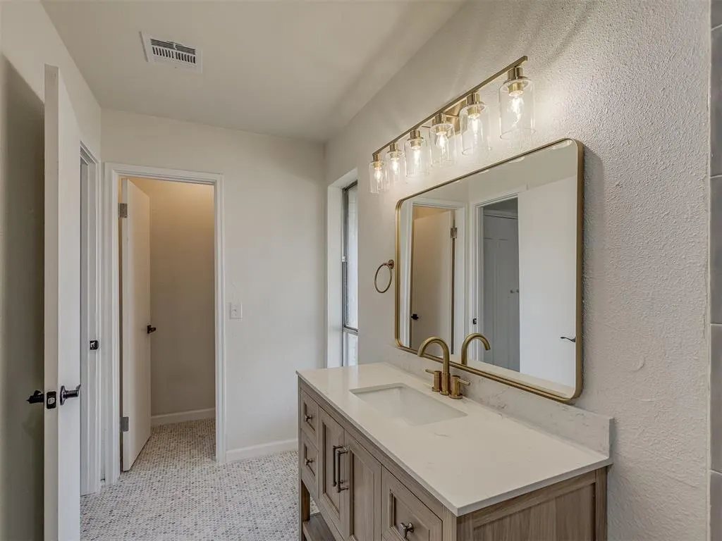Photo 25 — 2232 NW 113th Street, Oklahoma City, OK 73120