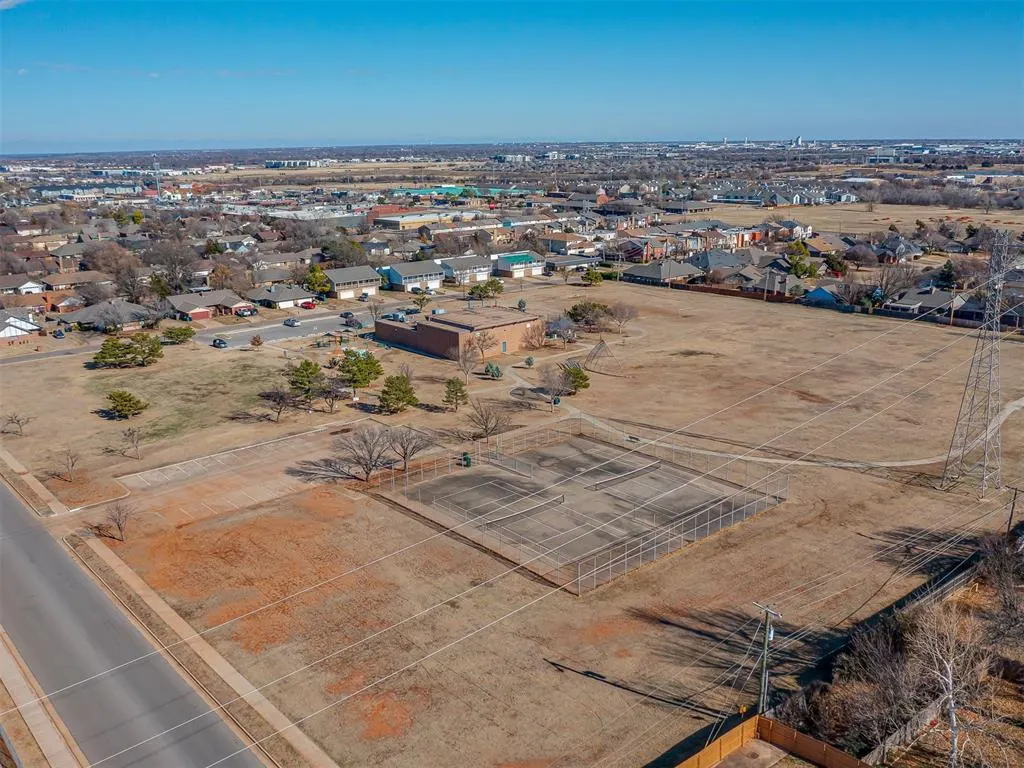Photo 43 — 2232 NW 113th Street, Oklahoma City, OK 73120