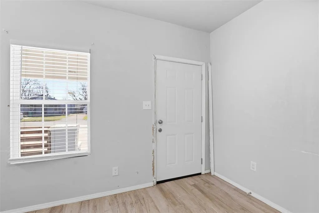 Photo 3 — 1721 NW 34th Street, Oklahoma City, OK 73118
