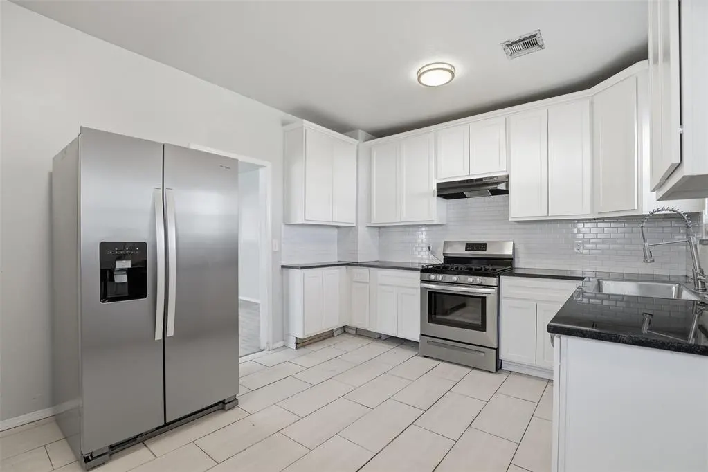 Photo 9 — 1721 NW 34th Street, Oklahoma City, OK 73118
