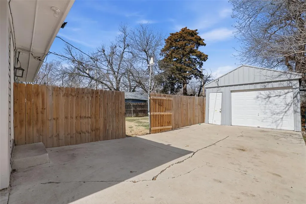 Photo 22 — 1721 NW 34th Street, Oklahoma City, OK 73118