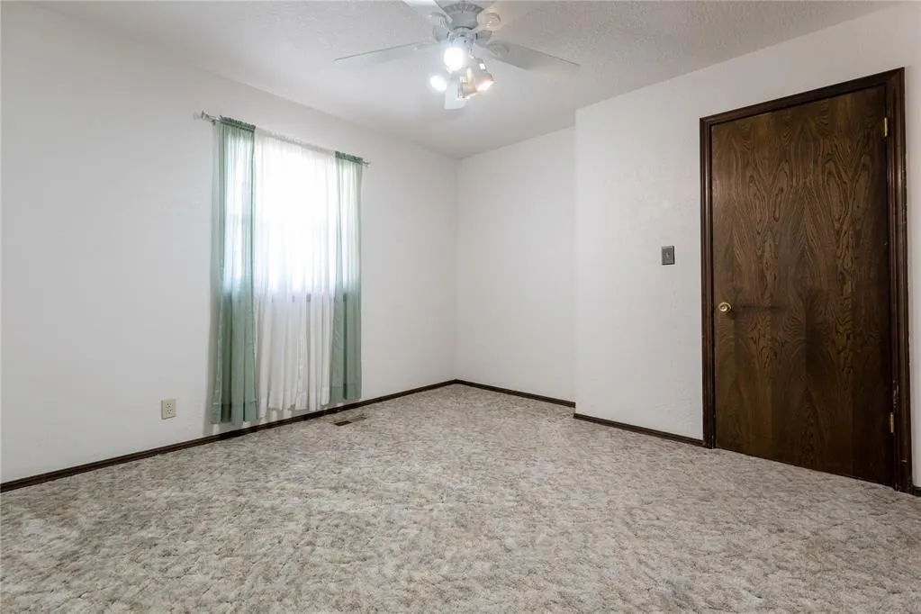Photo 19 — 119 Mockingbird Lane, Elk City, OK 73644