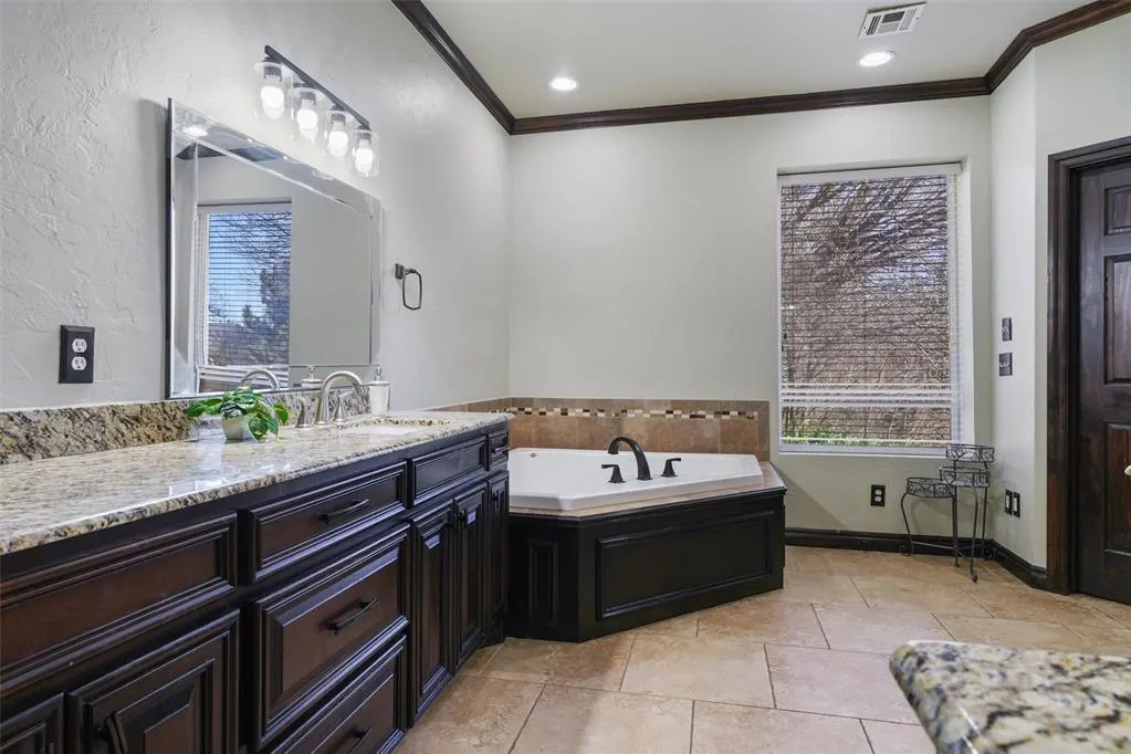 Photo 18 — 4505 Blackberry Run, Oklahoma City, OK 73112