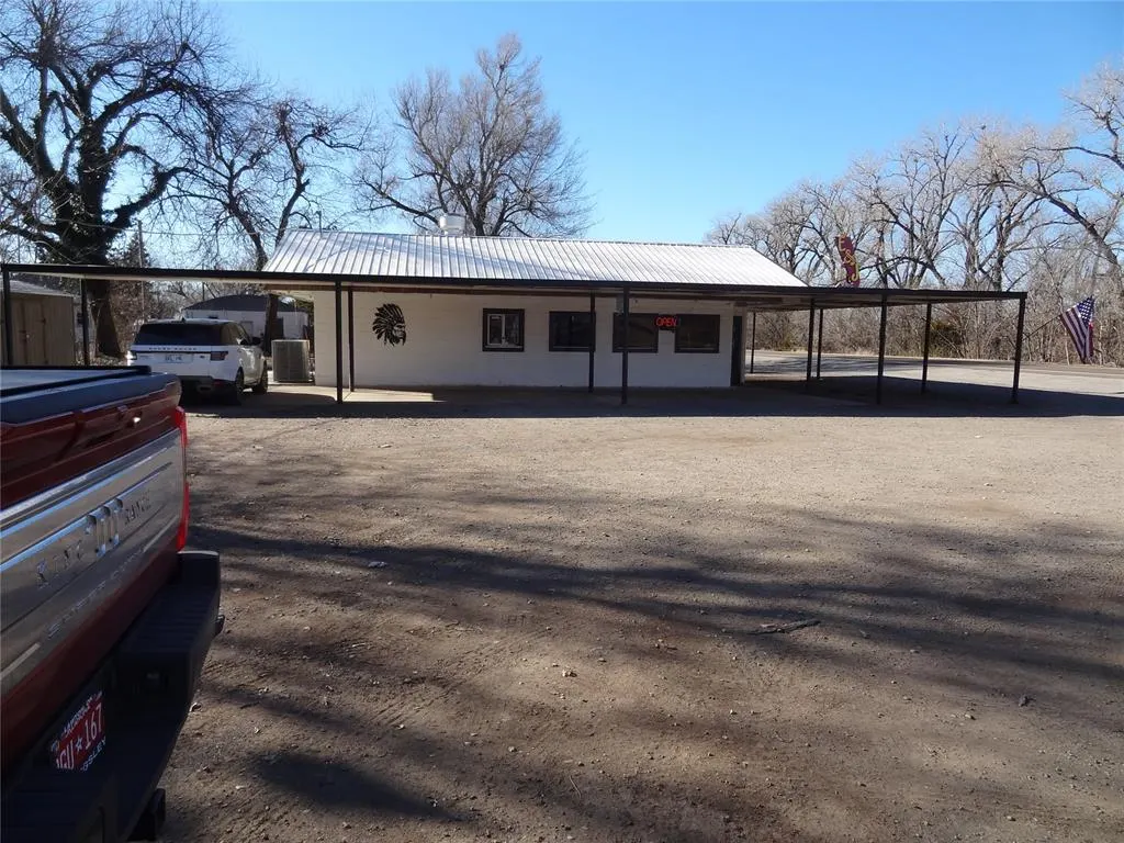 Photo 8 — 416 E Apache Trail Road, Apache, OK 73006