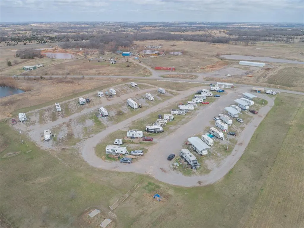 Photo 6 — 32866 Airline Road, Pauls Valley, OK 73025