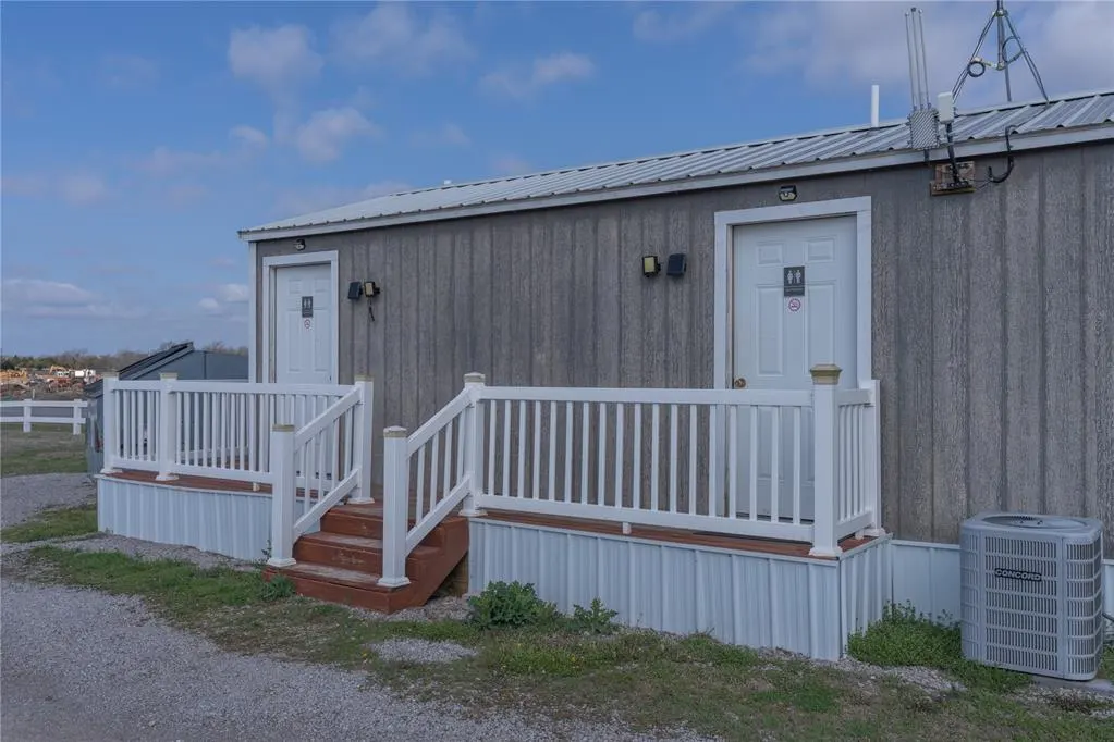 Photo 12 — 32866 Airline Road, Pauls Valley, OK 73025