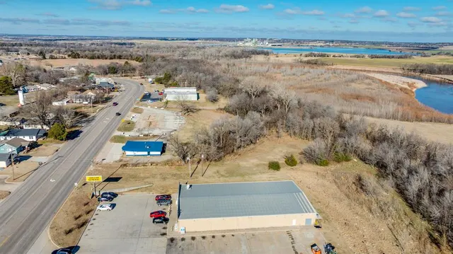 Photo 5 — 2220 Church Avenue, Harrah, OK 73045