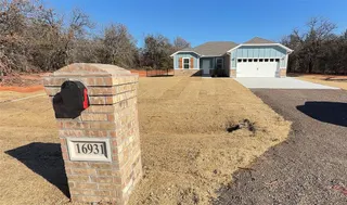 Sold home at 16931 Lantana Loop