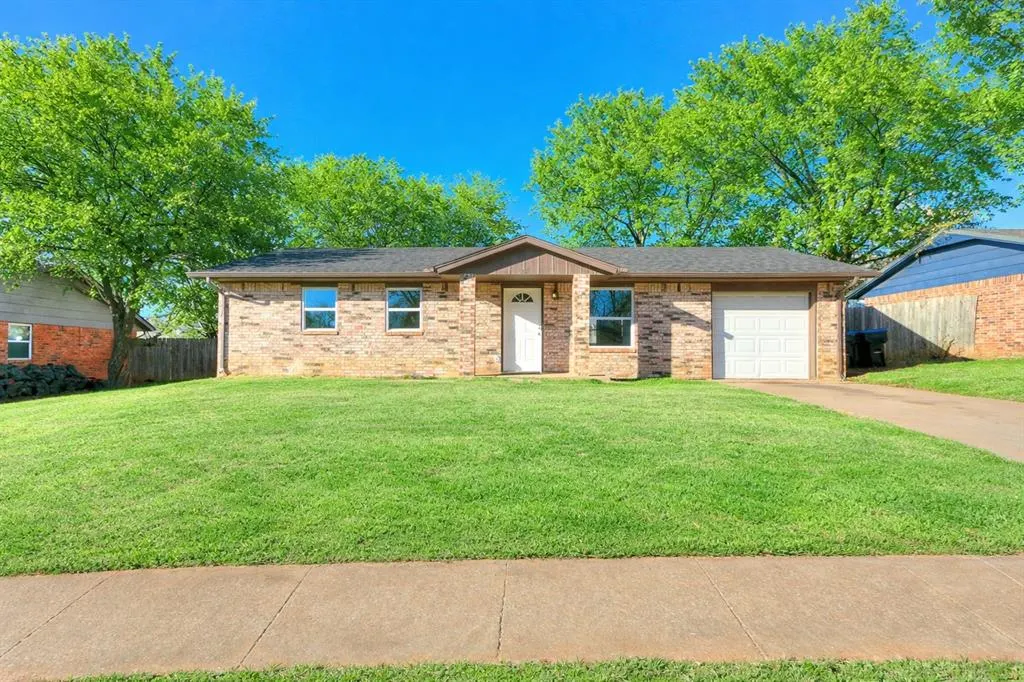 Photo 2 — 505 Willis Street, Noble, OK 73068