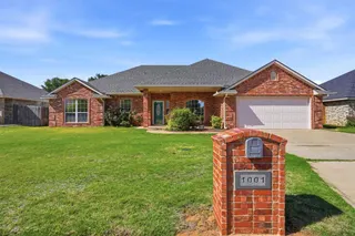 Sold home at 1001 Stephanie Lane