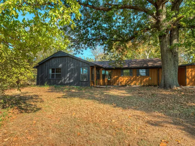 Photo 4 — 3631 NE 60th Avenue, Norman, OK 73026