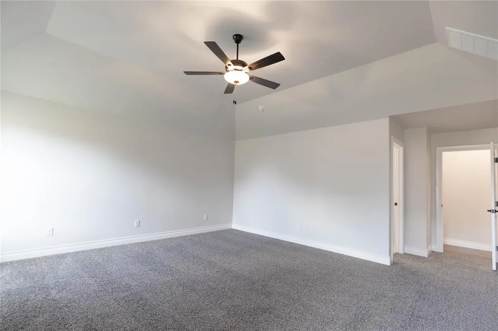 Photo 10 — 9316 NW 116th Street, Yukon, OK 73099