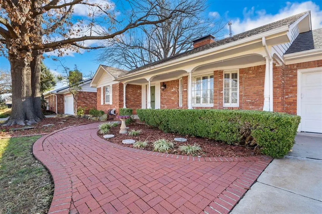 Front exterior — 2300 Belleview Terrace, Oklahoma City, OK 73112