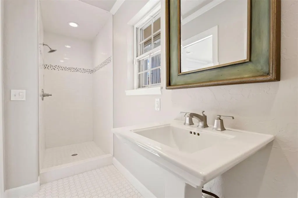 Photo 27 — 2300 Belleview Terrace, Oklahoma City, OK 73112