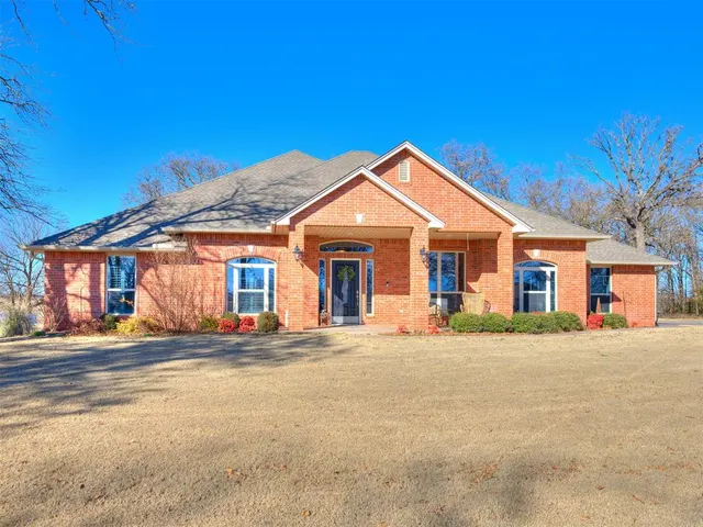 Photo 2 — 28415 Portland Avenue, Blanchard, OK 73010
