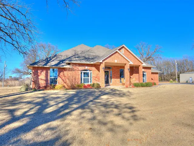 Photo 3 — 28415 Portland Avenue, Blanchard, OK 73010