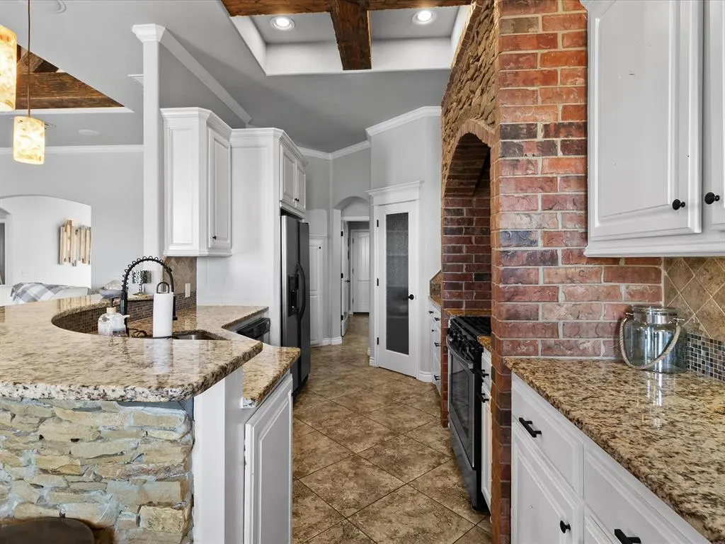 Photo 15 — 6000 Bentley Drive, Oklahoma City, OK 73169