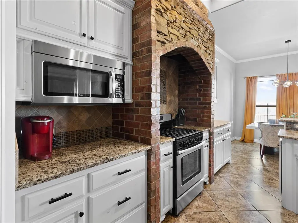 Photo 16 — 6000 Bentley Drive, Oklahoma City, OK 73169