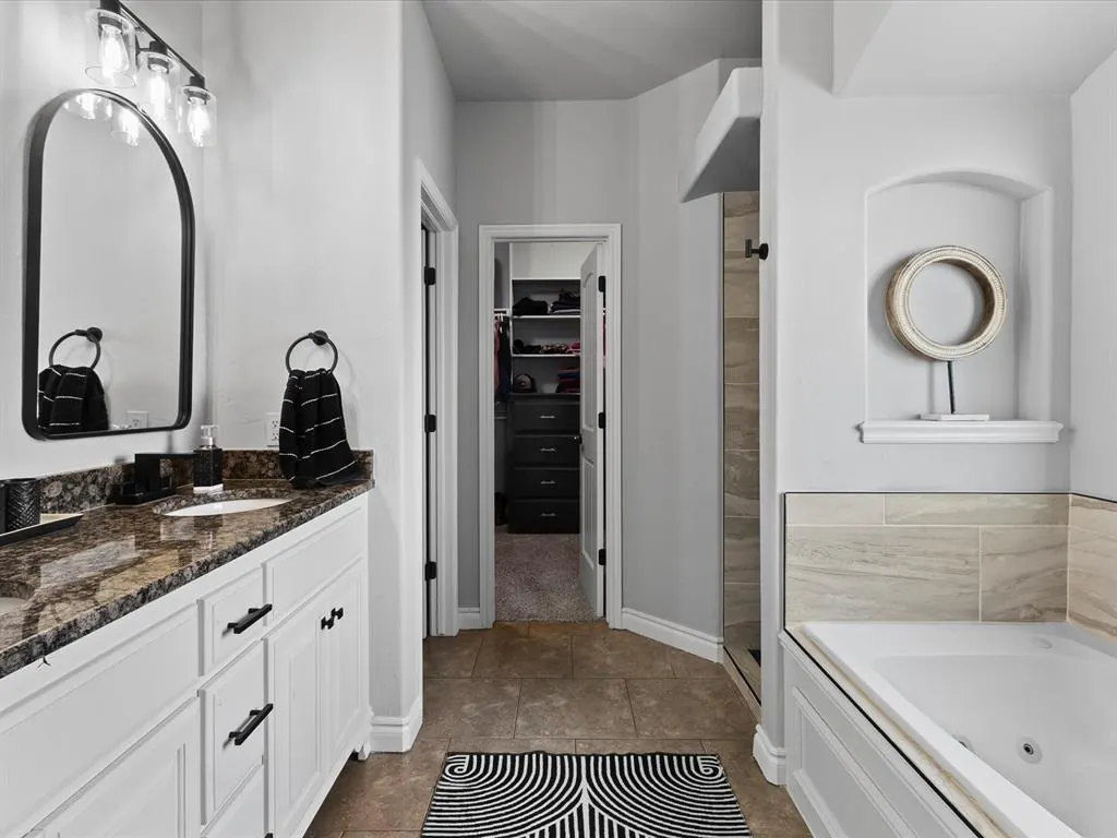 Photo 24 — 6000 Bentley Drive, Oklahoma City, OK 73169