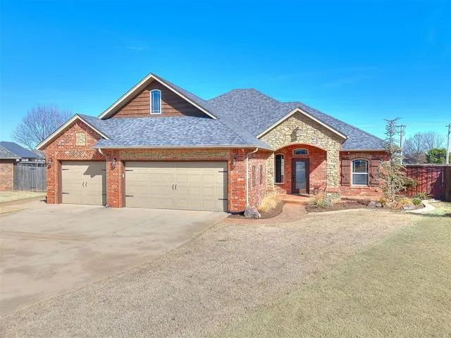 Photo 3 — 6000 Bentley Drive, Oklahoma City, OK 73169