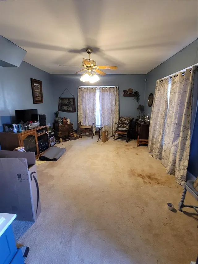 Photo 7 — 402 S 2nd Street, Guthrie, OK 73044
