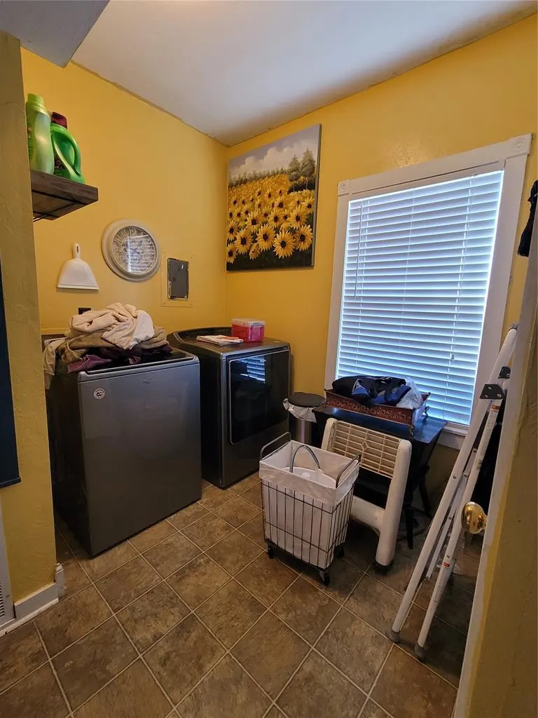 Photo 12 — 402 S 2nd Street, Guthrie, OK 73044