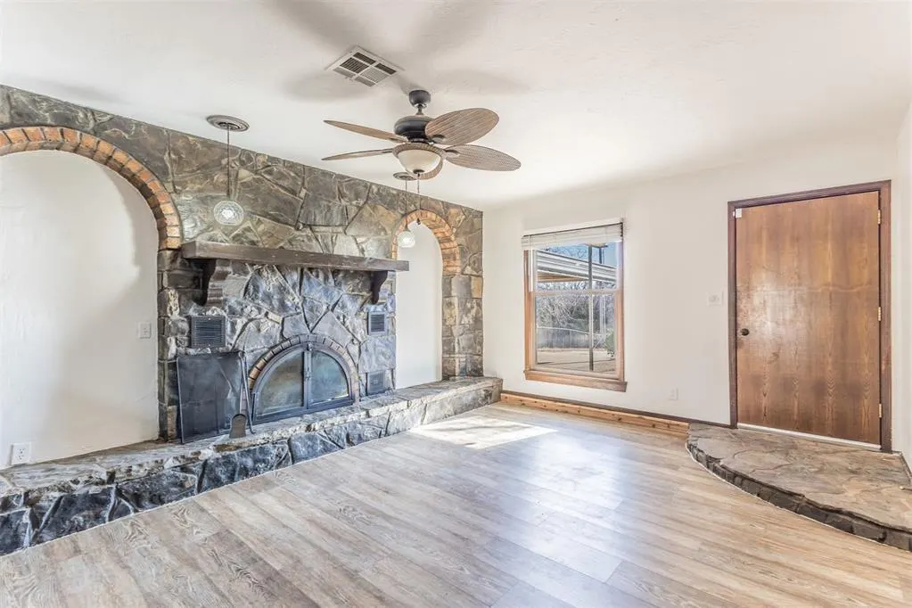 Photo 4 — 9125 E Tecumseh Road, Norman, OK 73026