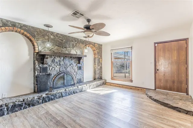 Photo 4 — 9125 E Tecumseh Road, Norman, OK 73026