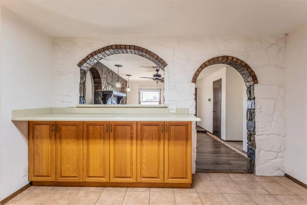 Photo 6 — 9125 E Tecumseh Road, Norman, OK 73026